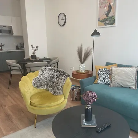 Apartman Atlas In The Historical Center Of With Free Private Parking Kassa